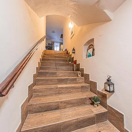 Frauenberg Homestay *