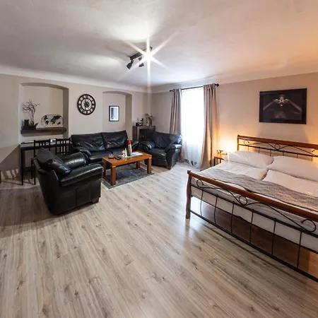 Homestay Frauenberg Banska Stiavnica