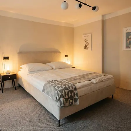 Frauenberg Homestay szállás *